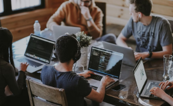 Come utilizzare gli assistenti AI per la pianificazione accademica e i promemoria - immagine news su imei.info